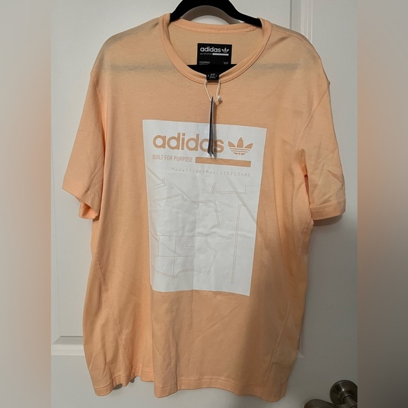 Adidas (NWT) unisex size medium Coral color - Picture 1 of 6